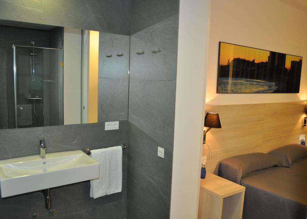 Double or Twin Room,109396368:JPEG